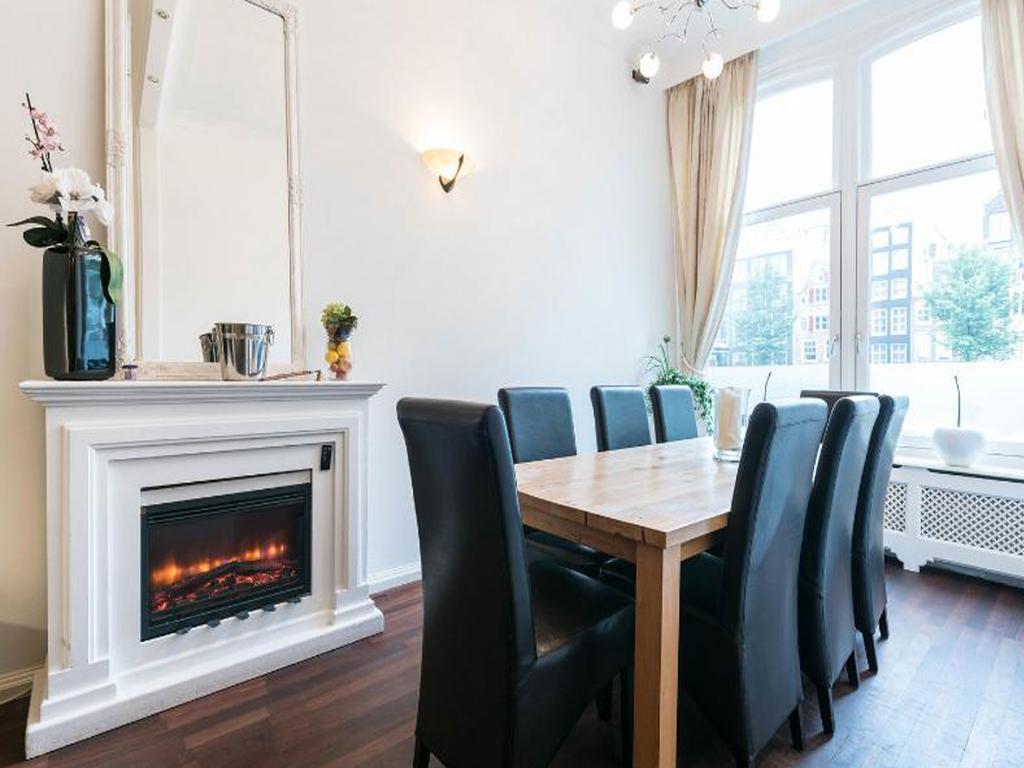Lovely Canal Apartment Amsterdam Bagian luar foto