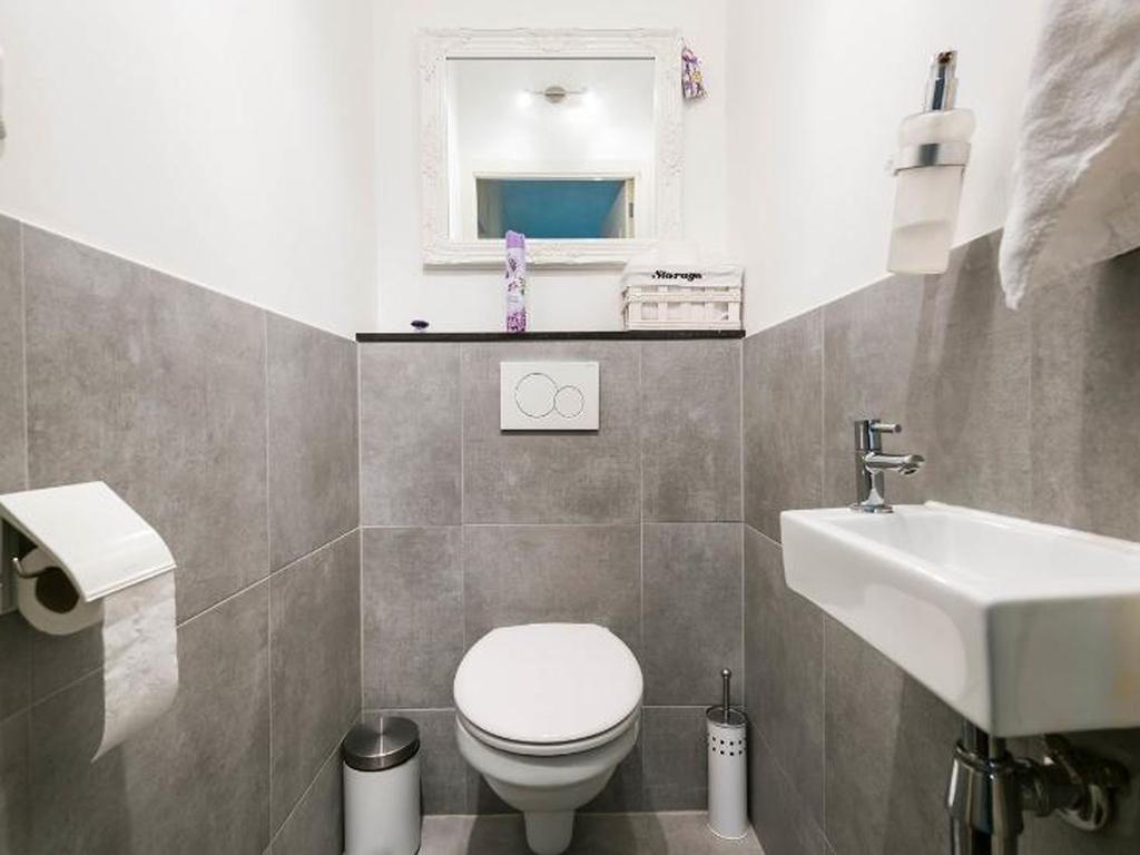 Lovely Canal Apartment Amsterdam Bagian luar foto